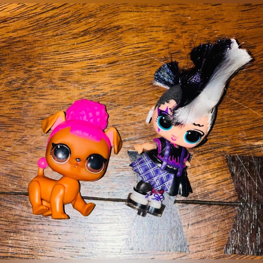 LOL Rockstar Doll and Pet